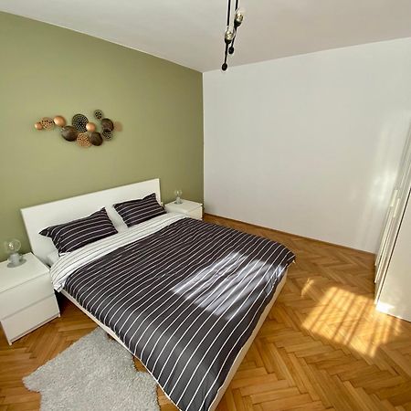 Deluxe Apartment #Casamihai Free Parking Braşov Exteriör bild
